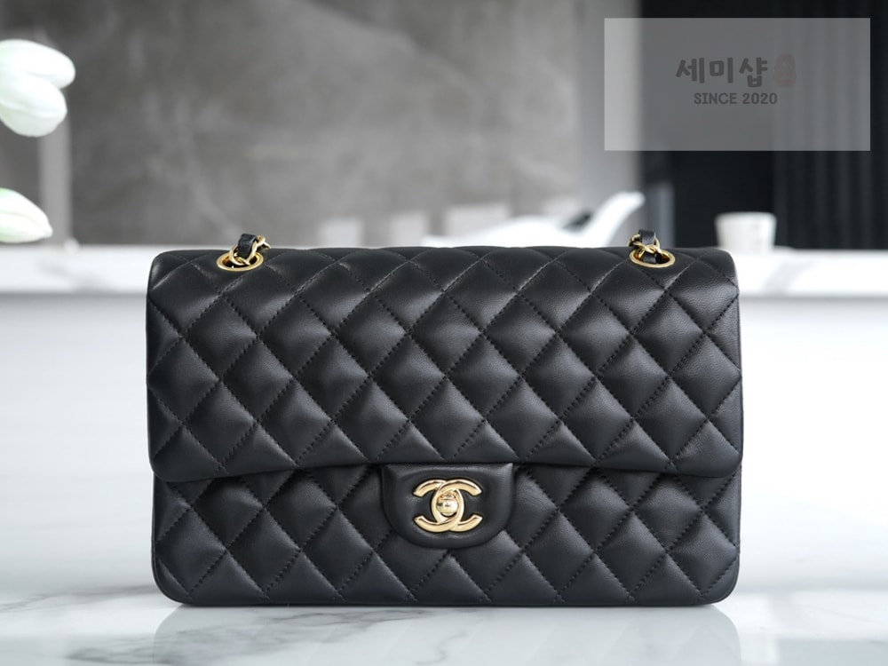 C H A N E L Chanel Classic Medium Lam 블랙 Bag 1번 이미지