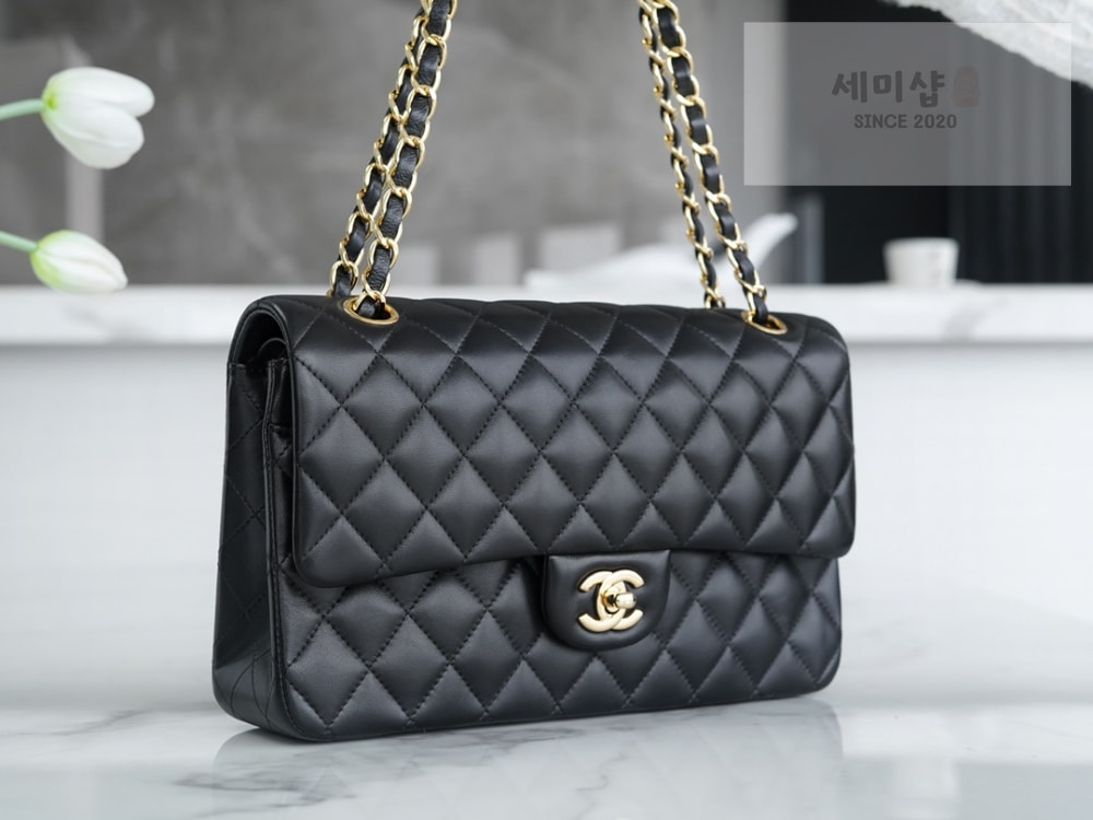 C H A N E L Chanel Classic Medium Lam 블랙 Bag 2번 이미지