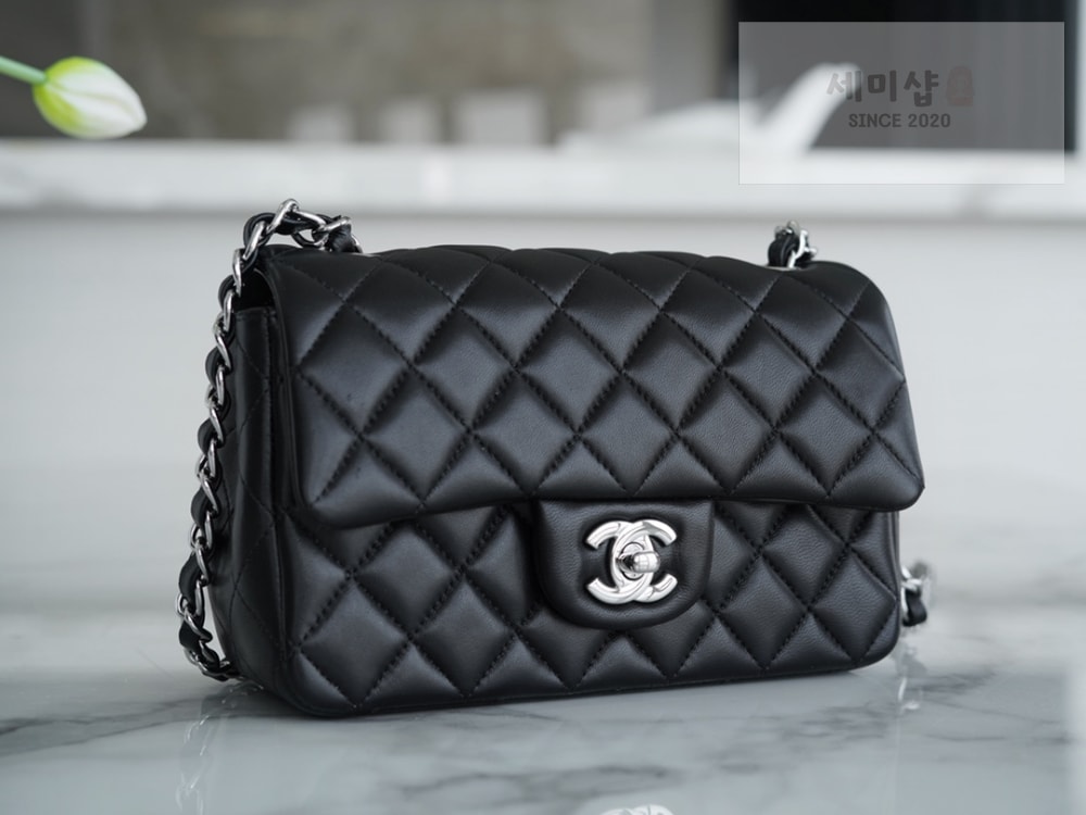 C H A N E L Chanel Classic New Mini Lam 블랙 Bag 3번 이미지
