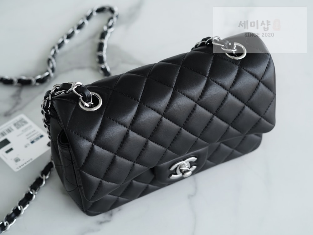 C H A N E L Chanel Classic New Mini Lam 블랙 Bag 5번 이미지