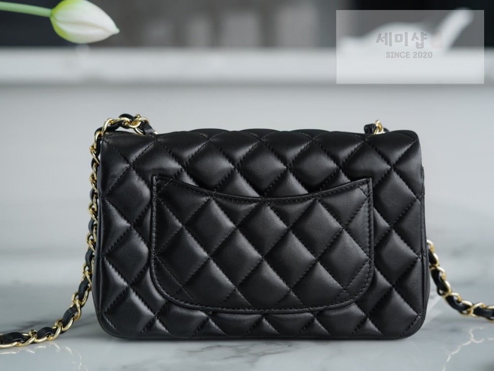C H A N E L Chanel Classic New Mini Lam 블랙 Bag 2번 이미지