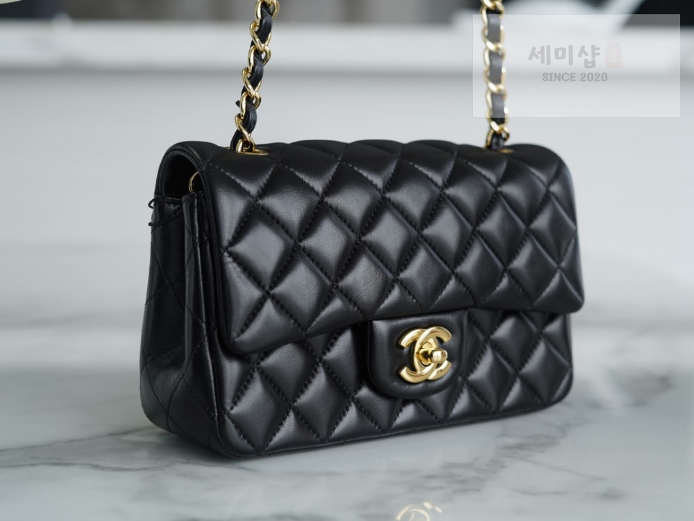 C H A N E L Chanel Classic New Mini Lam 블랙 Bag 3번 이미지