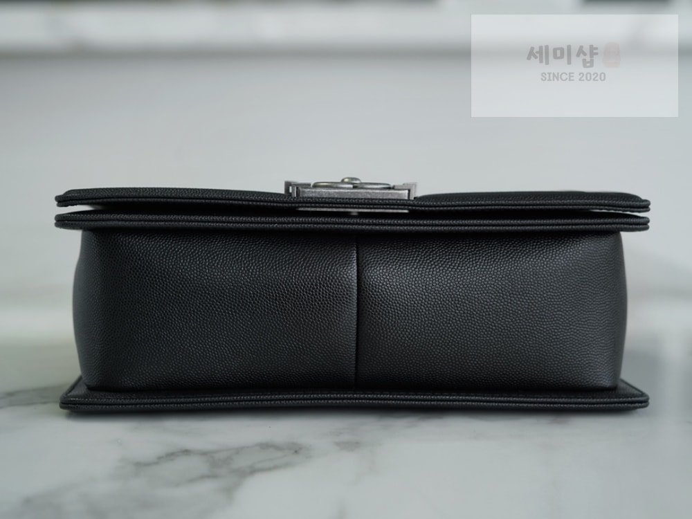C H A N E L Chanel Le Boy Handbag 블랙 Bag 4번 이미지