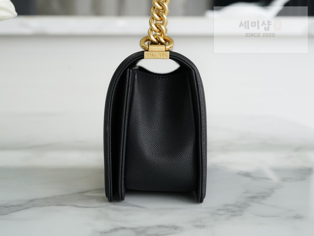 C H A N E L Chanel Le Boy Handbag 블랙 Bag 3번 이미지