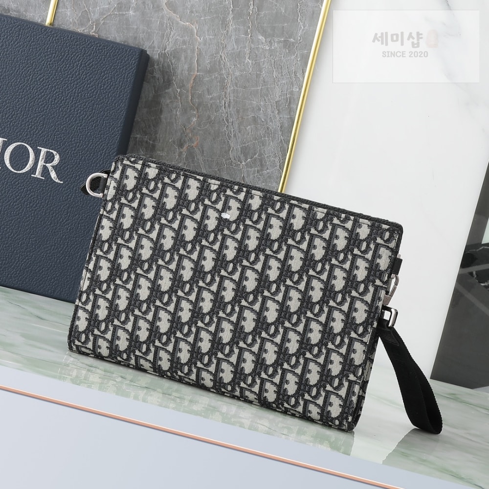 D I O R A5 Triangle Pouch Bag 8번 이미지