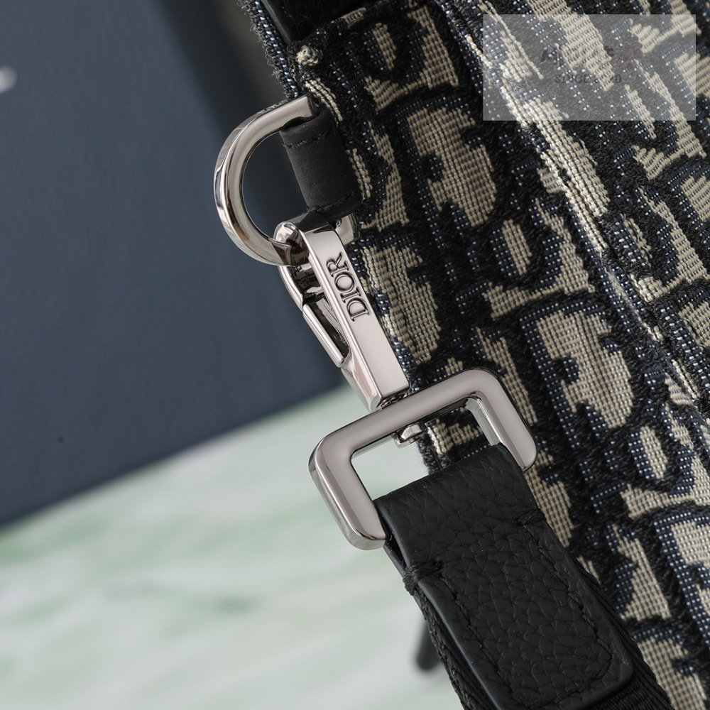 D I O R A5 Triangle Pouch Bag 5번 이미지