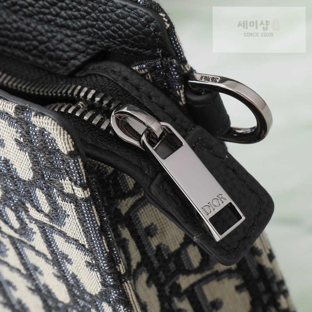 D I O R A5 Triangle Pouch Bag 6번 이미지