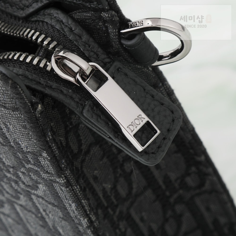 D I O R A5 Triangle Pouch Bag 6번 이미지
