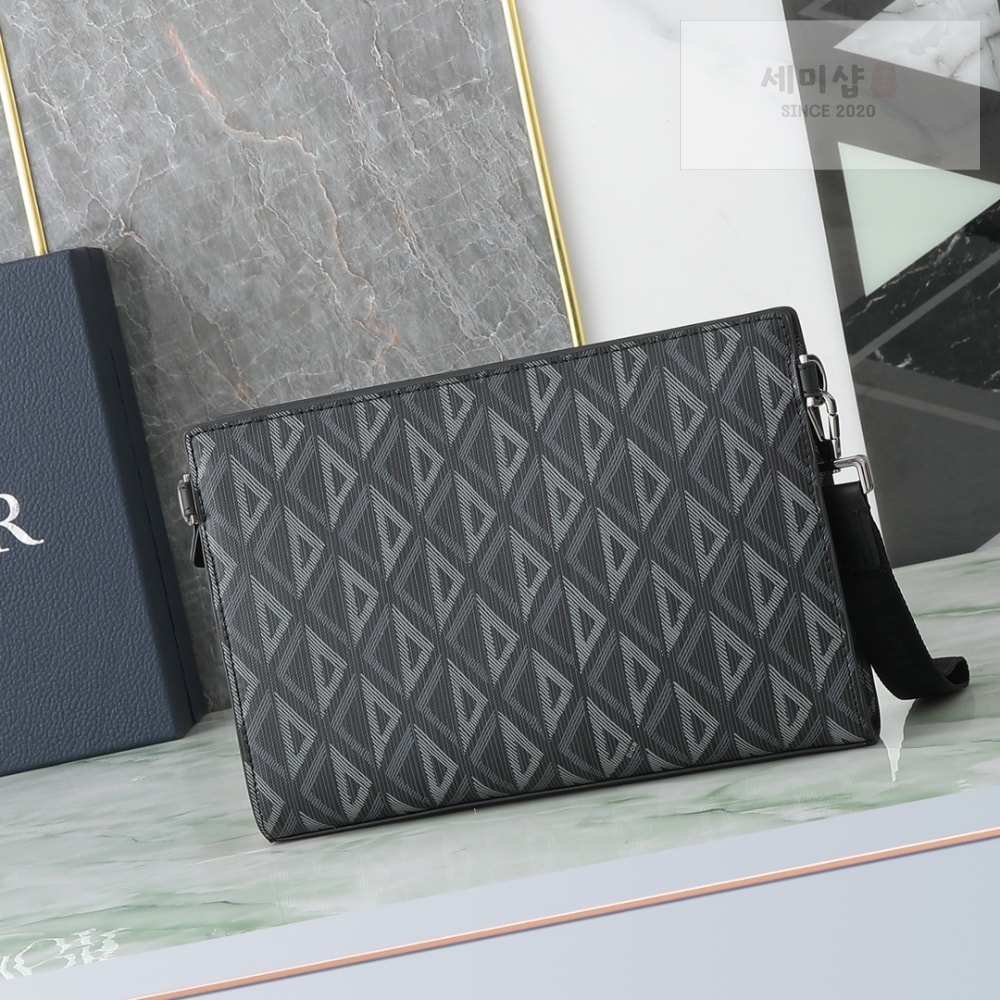 D I O R A5 Triangle Pouch Bag 1번 이미지