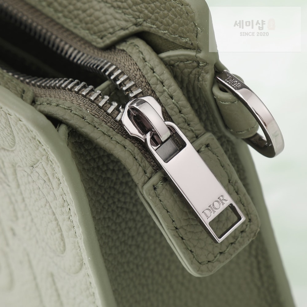 D I O R A5 Triangle Pouch Bag 3번 이미지