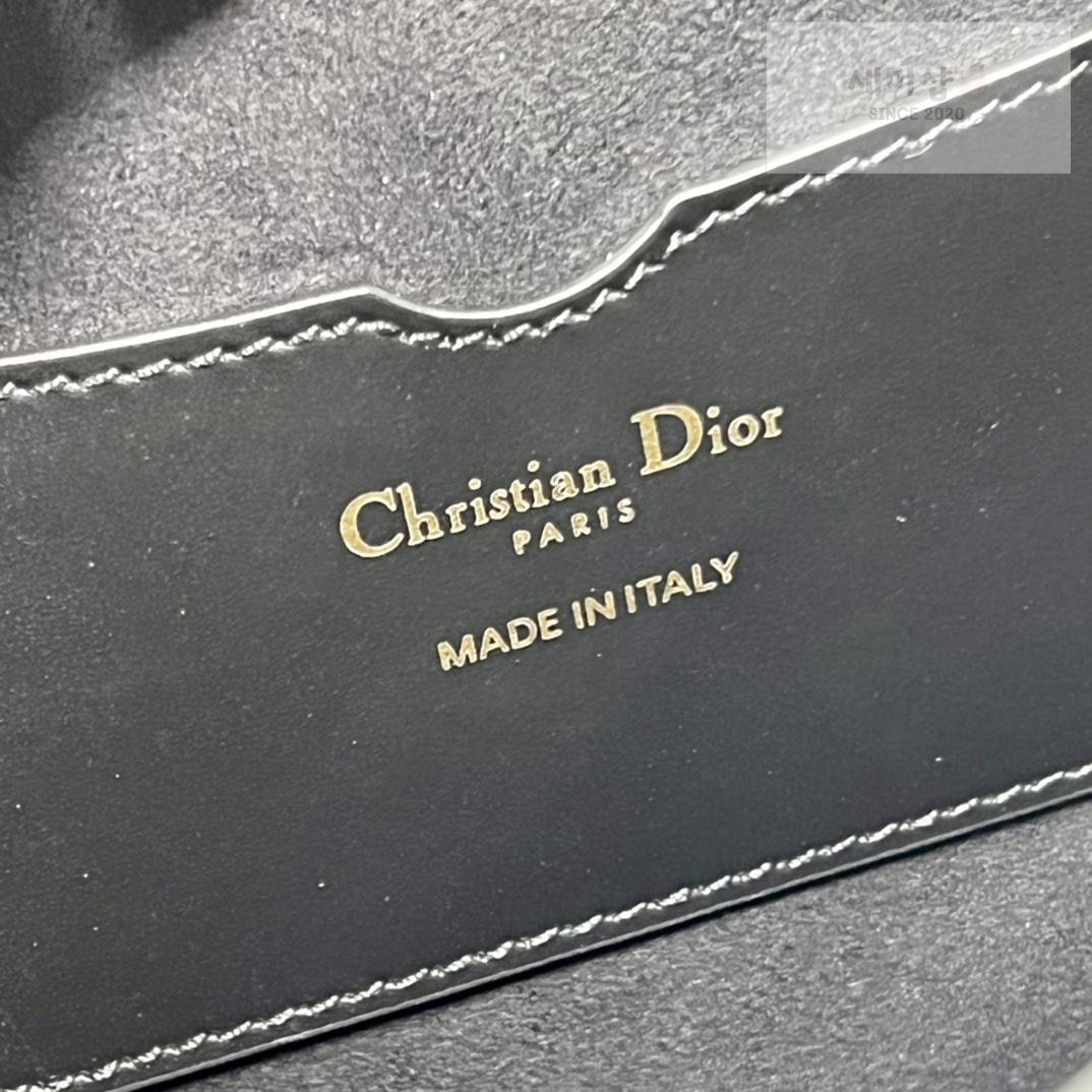 D I O R Dior 30 Motaigne Avenue Bag 6번 이미지