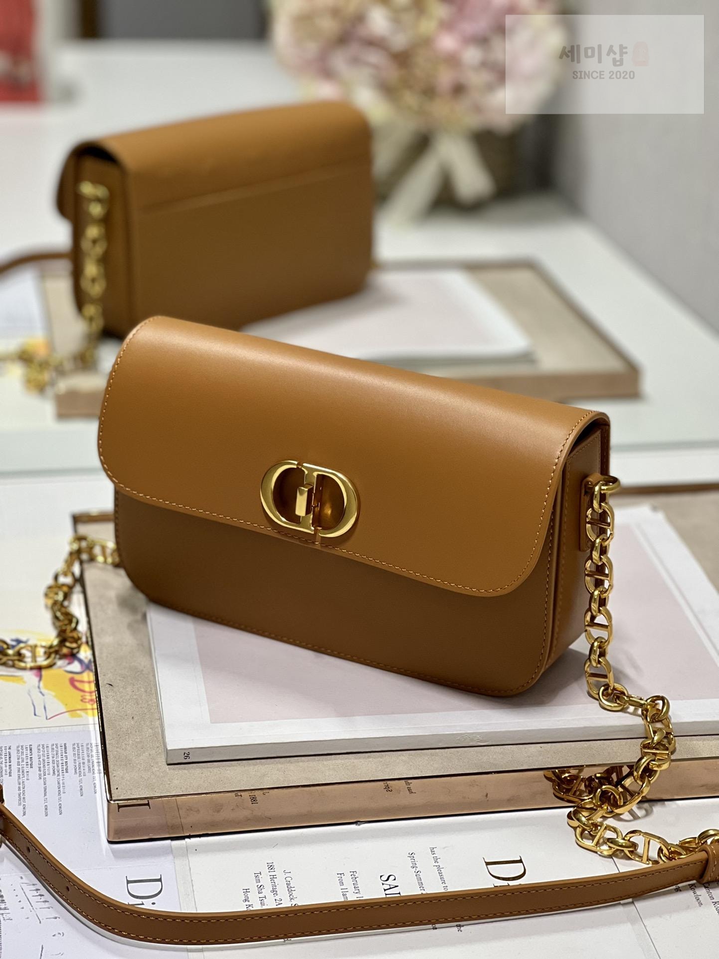 D I O R Dior 30 Motaigne Avenue Bag 16번 이미지