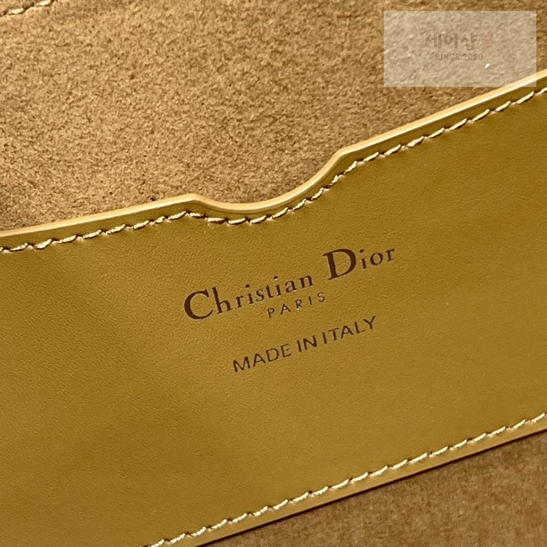 D I O R Dior 30 Motaigne Avenue Bag 33번 이미지