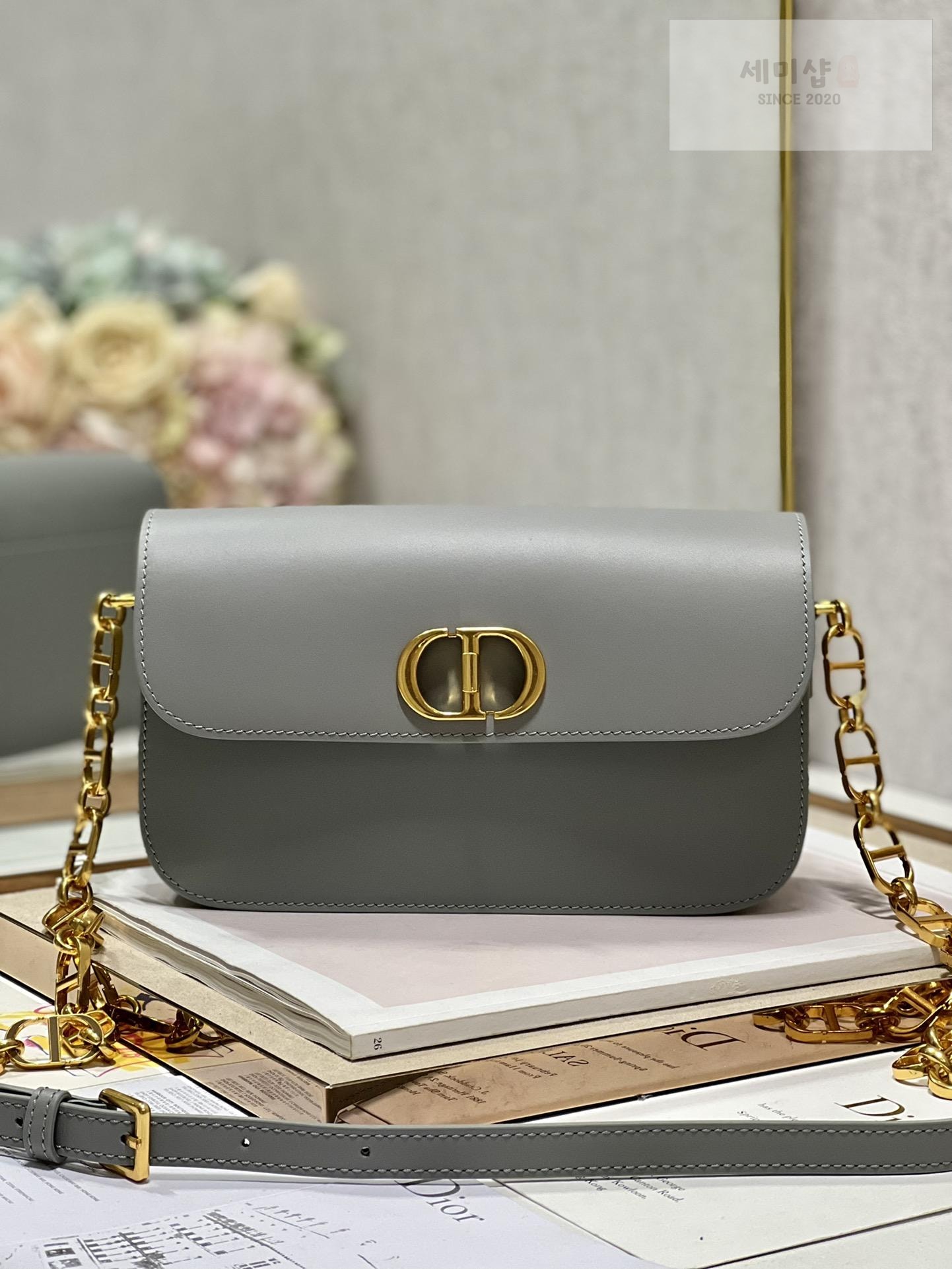 D I O R Dior 30 Motaigne Avenue Bag 19번 이미지