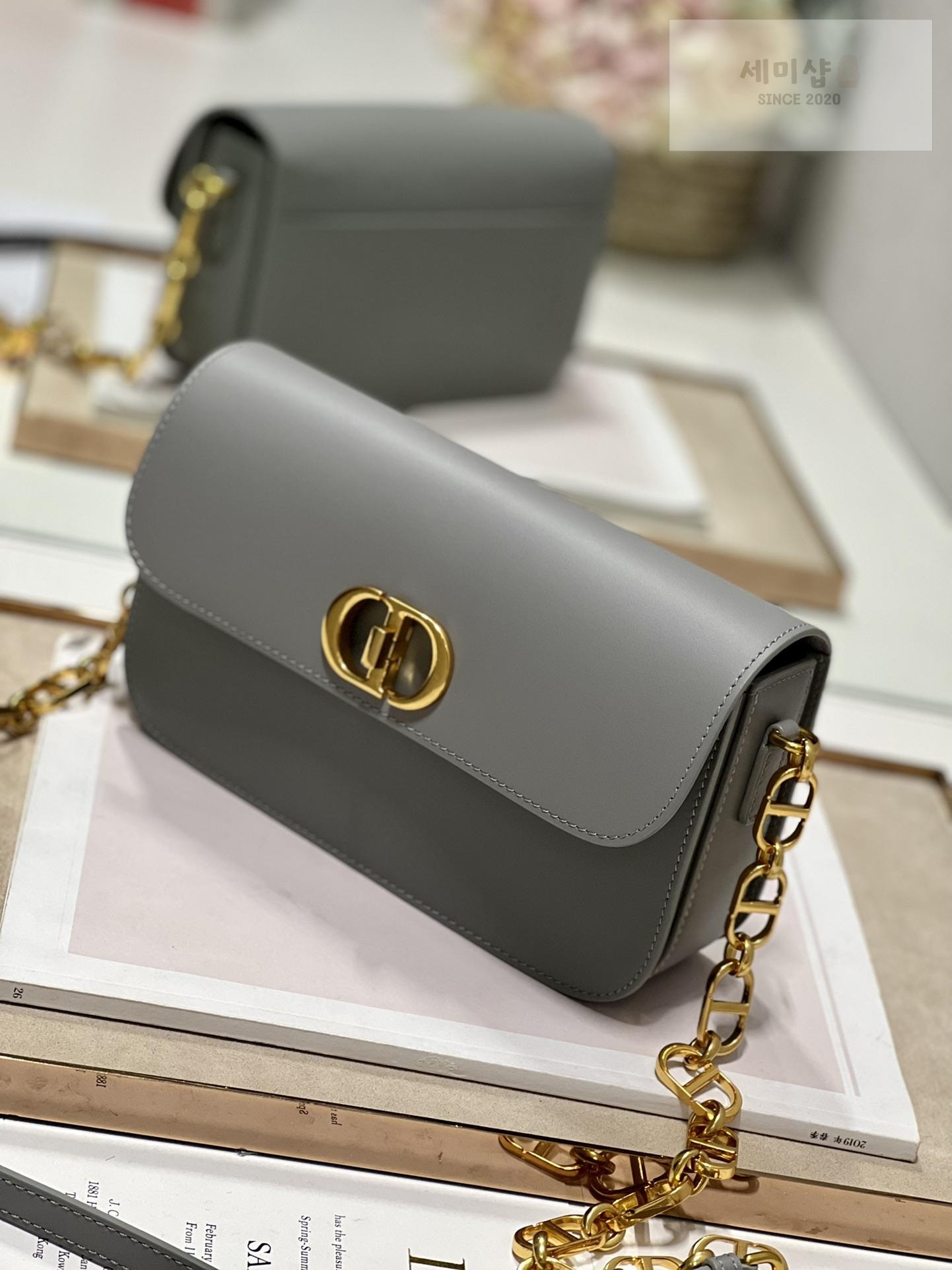 D I O R Dior 30 Motaigne Avenue Bag 31번 이미지