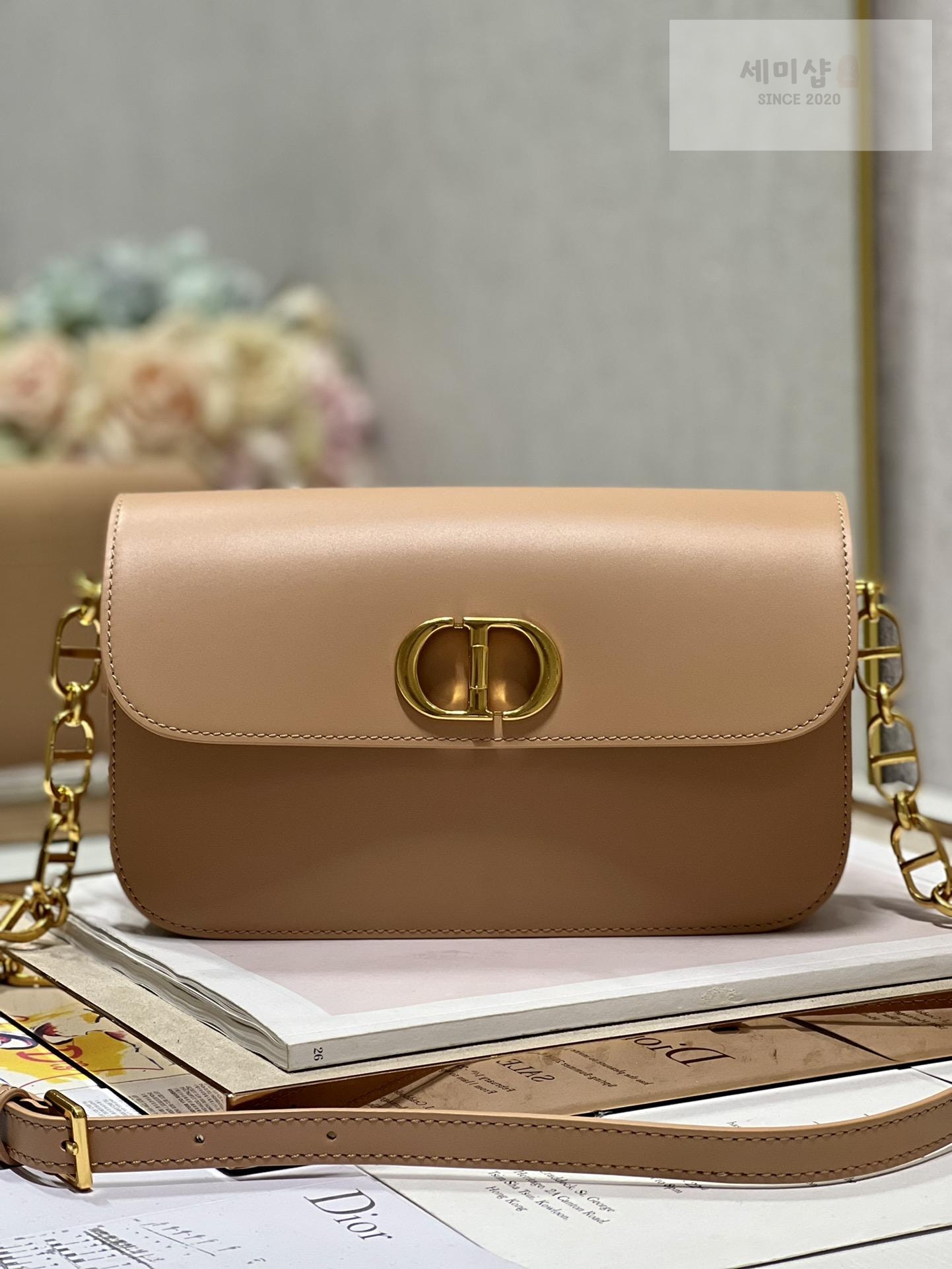 D I O R Dior 30 Motaigne Avenue Bag 24번 이미지