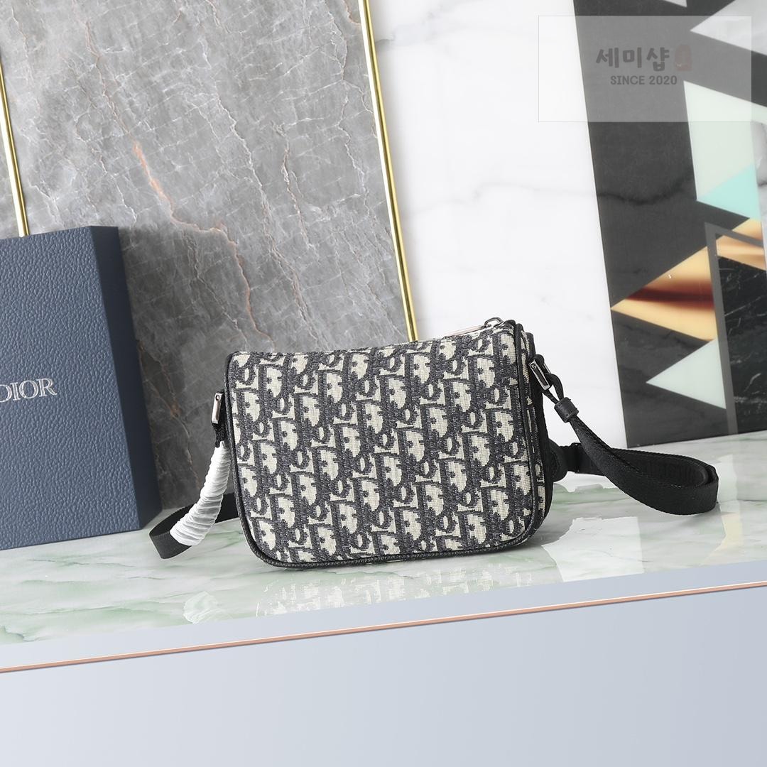 D I O R Dior 8 With Strap Bag 2번 이미지