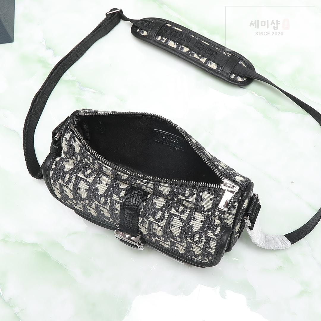 D I O R Dior 8 With Strap Bag 5번 이미지