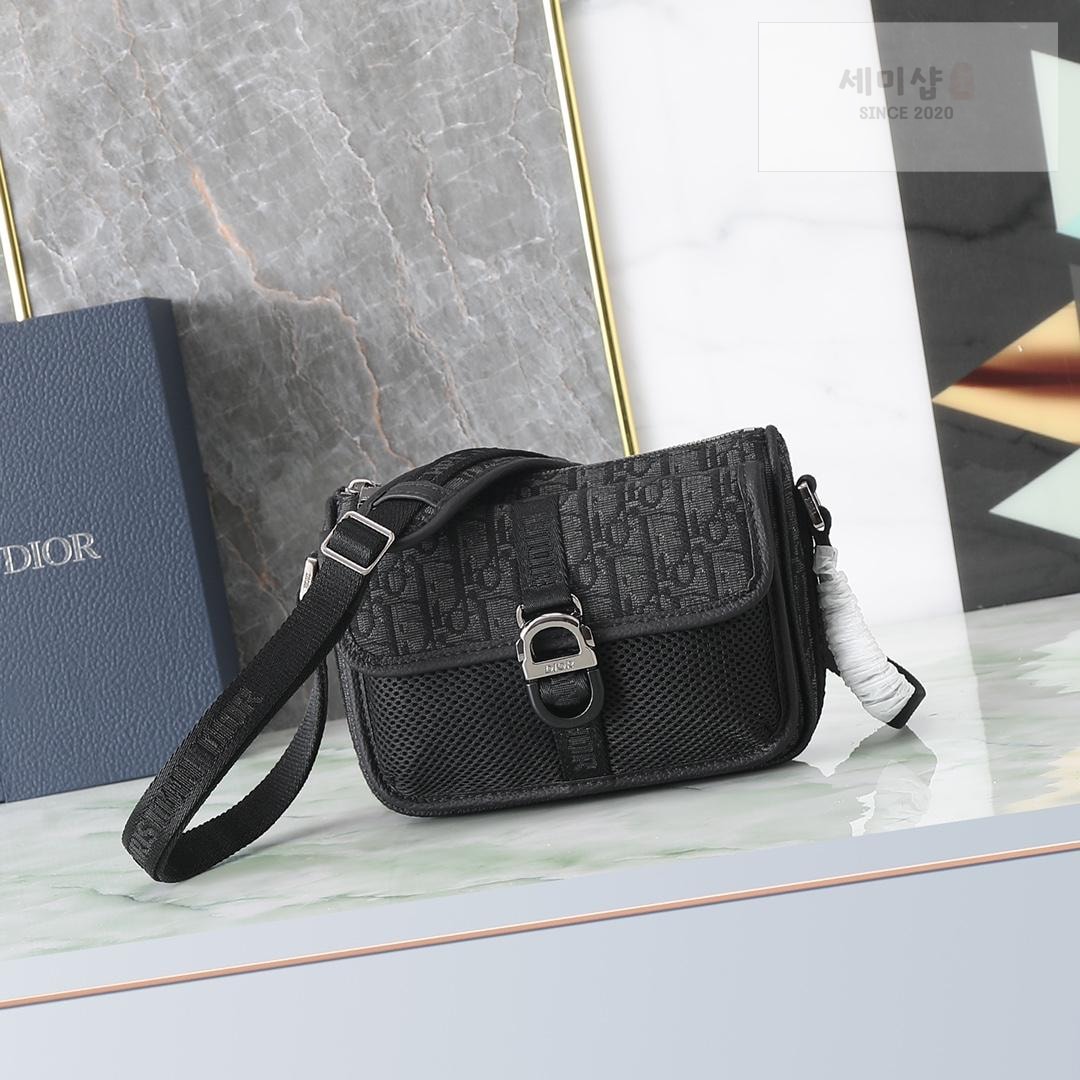 D I O R Dior 8 With Strap Bag 8번 이미지