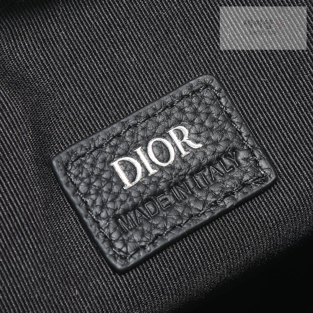 D I O R Dior 8 With Strap Bag 27번 이미지