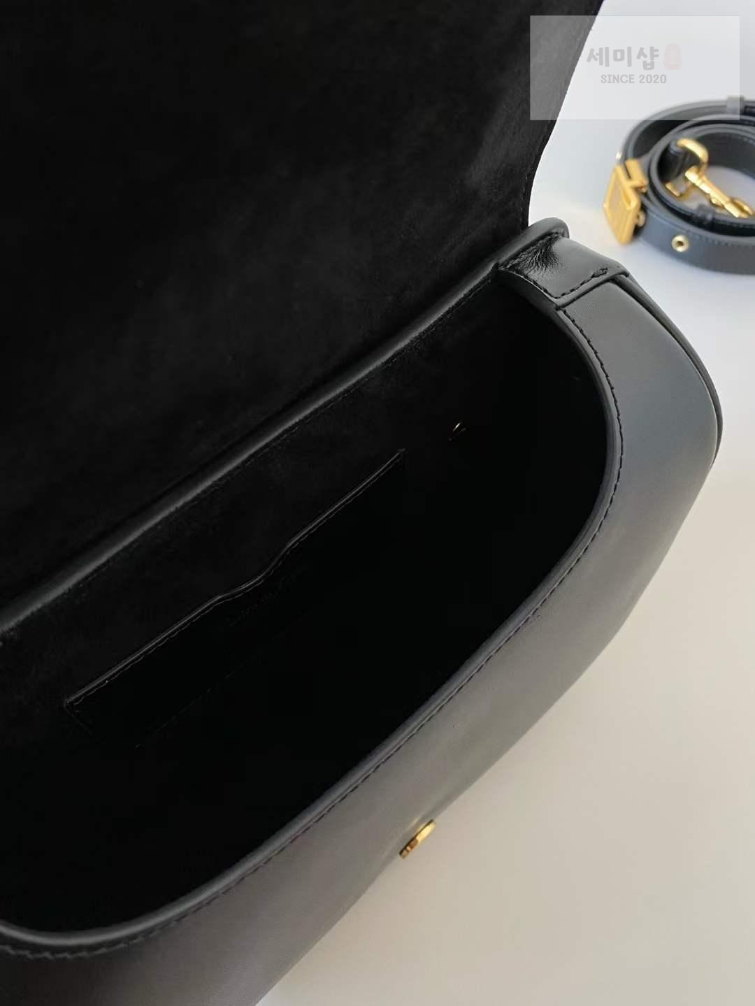 D I O R Dior Bobby Bag 11번 이미지