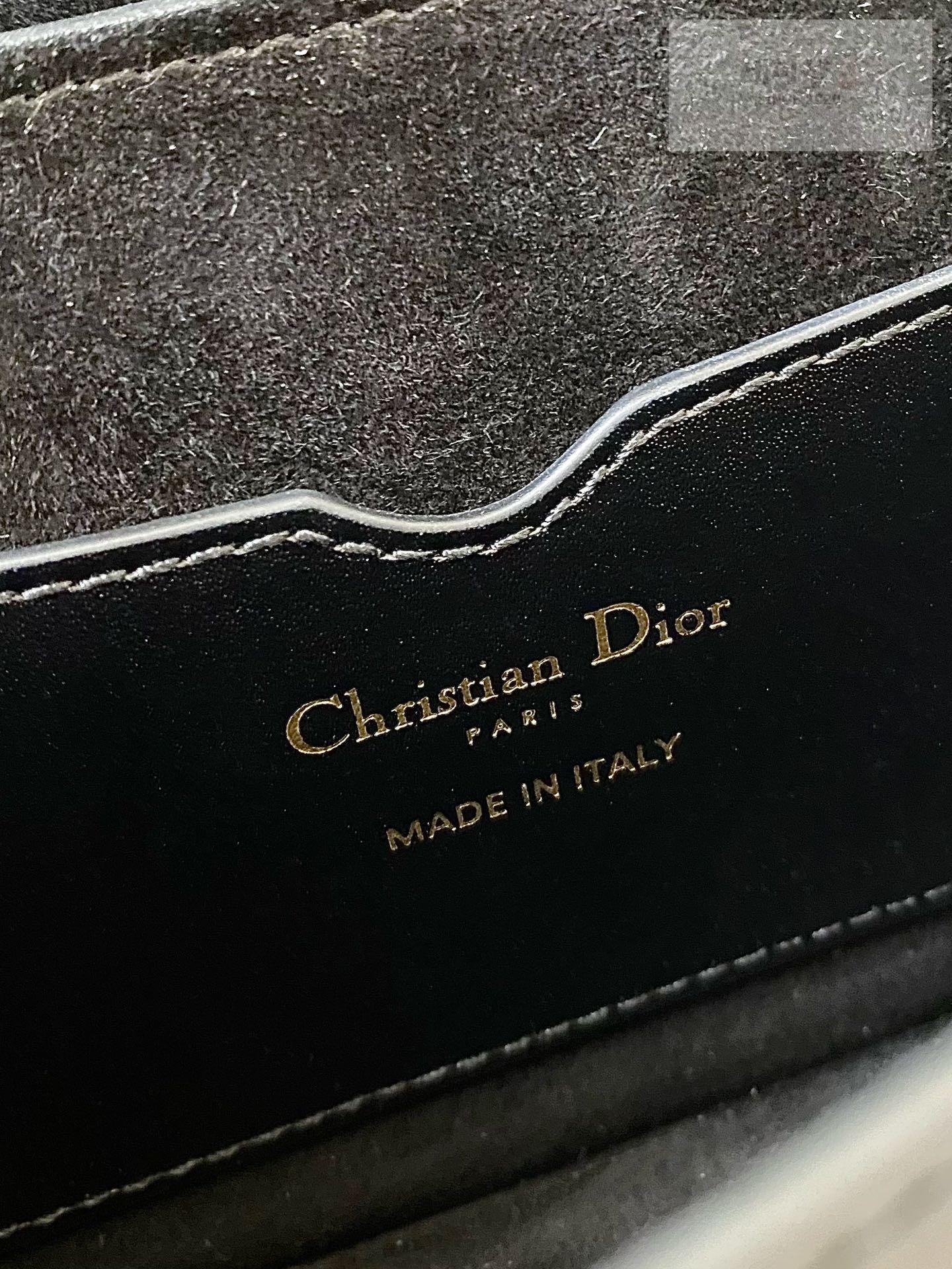 D I O R Dior Bobby East West Bag 14번 이미지