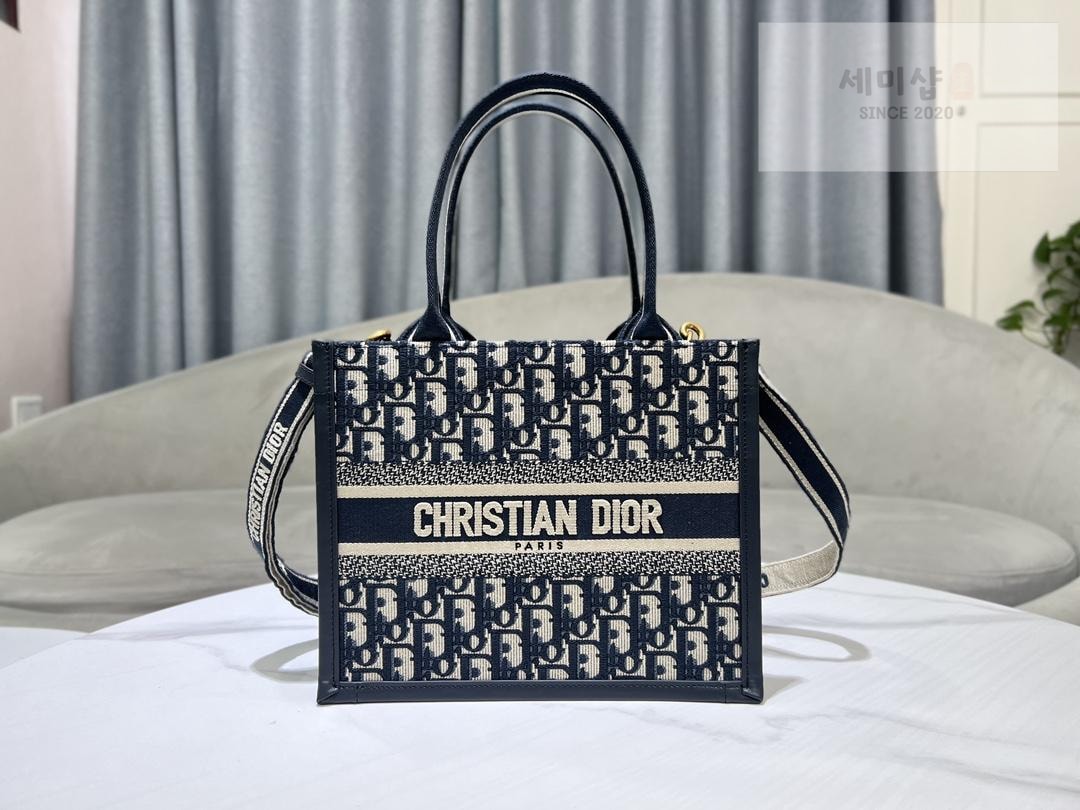 D I O R Dior Book Tote Cross Bag 1번 이미지