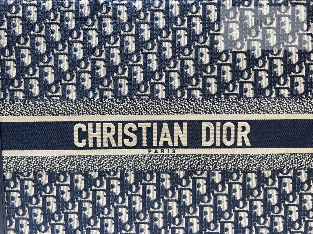 D I O R Dior Book Tote Cross Bag 7번 이미지