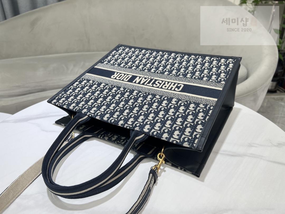 D I O R Dior Book Tote Cross Bag 9번 이미지