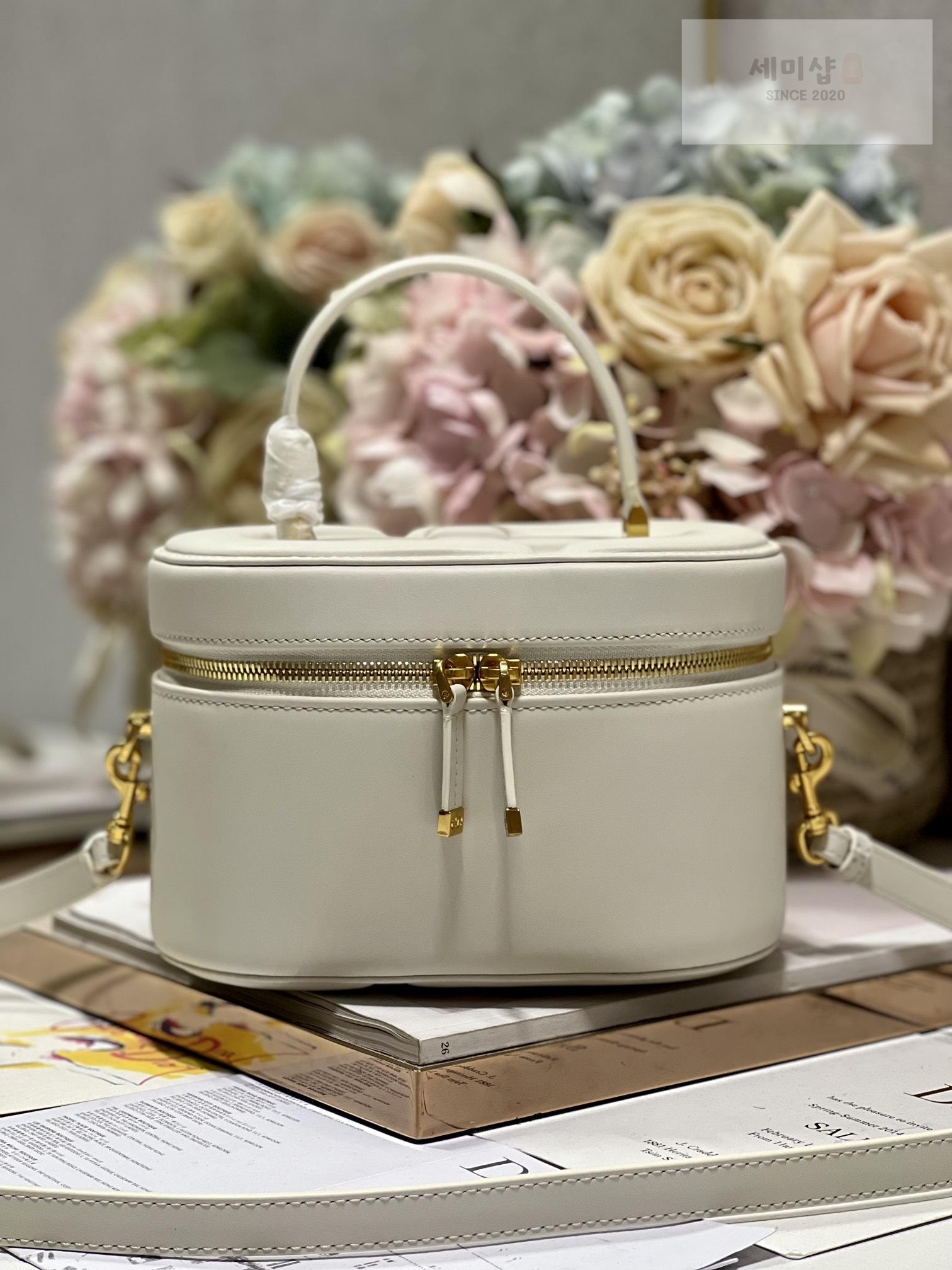 D I O R Dior CD Signature Vanity Case 레플리카 1번 이미지 - Bag | 세미샵 레플리카 사이트