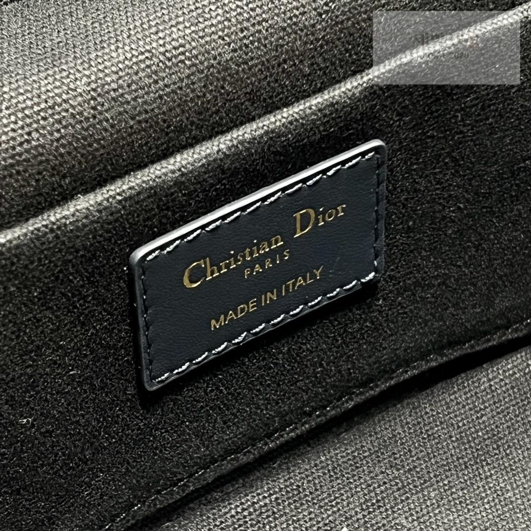 D I O R Dior CD Signature Vanity Case 레플리카 14번 이미지 - Bag | 세미샵 레플리카 사이트