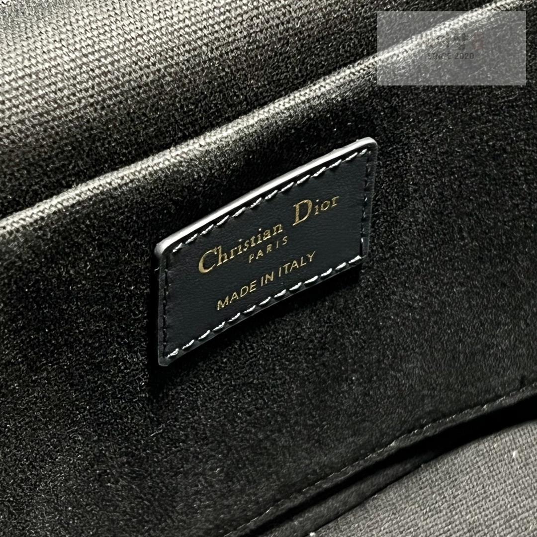 D I O R Dior CD Signature Vanity Case 레플리카 22번 이미지 - Bag | 세미샵 레플리카 사이트