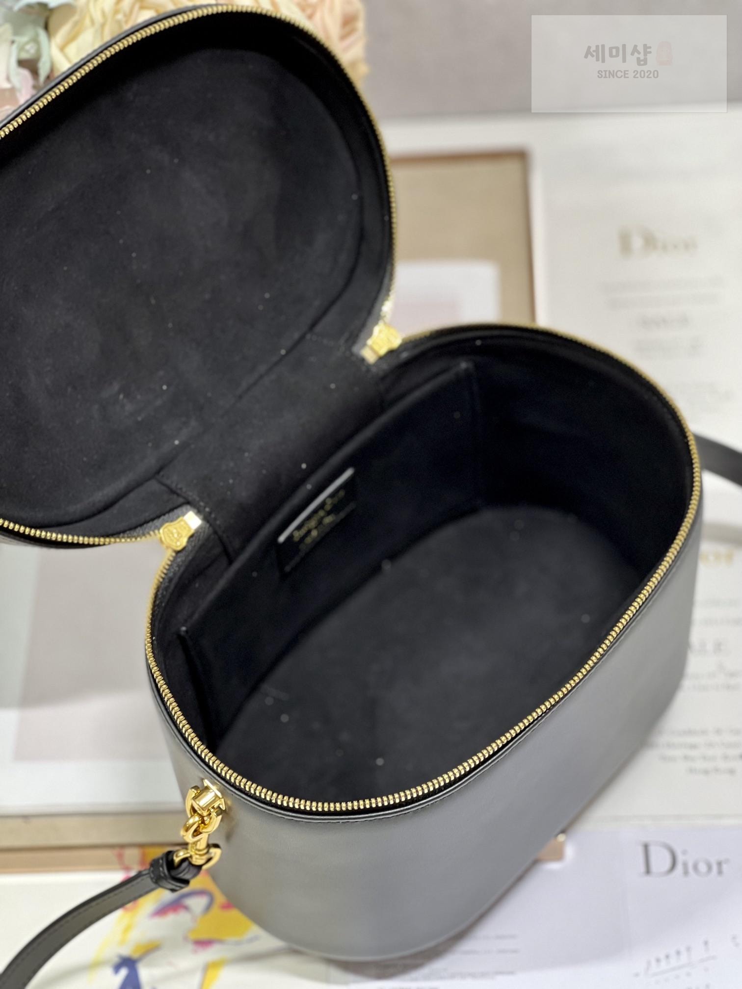 D I O R Dior CD Signature Vanity Case 레플리카 40번 이미지 - Bag | 세미샵 레플리카 사이트