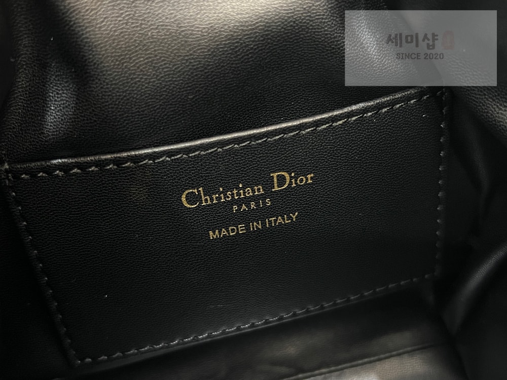 D I O R Dior Caro Nano Bucket Bag 5번 이미지