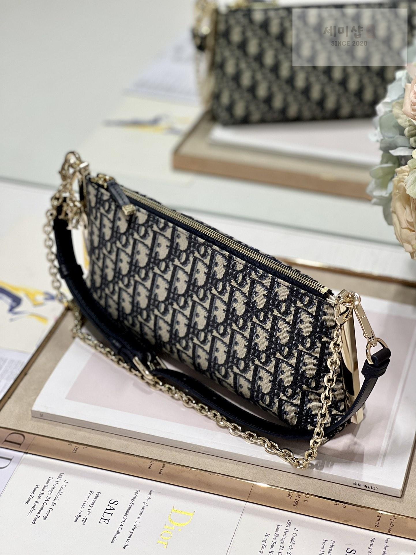 D I O R Dior Club Bag 25번 이미지