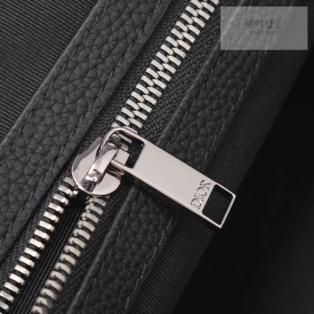 D I O R Dior East-West Tote Bag 13번 이미지