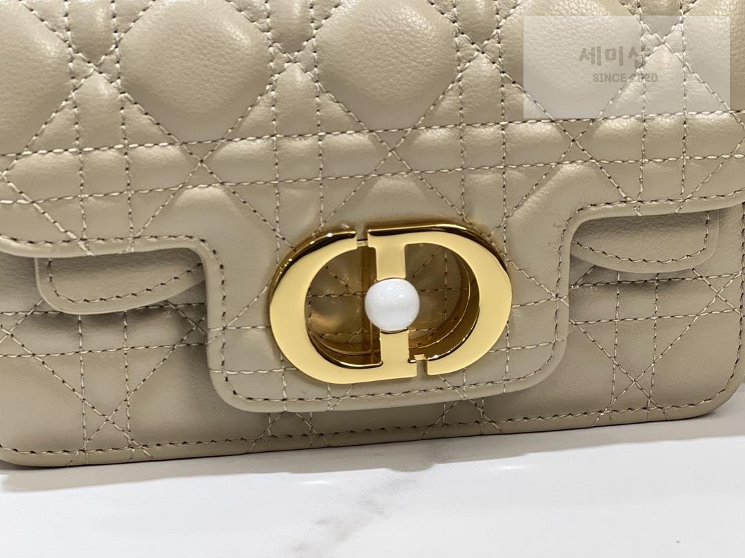 D I O R Dior Jolie Top Handle Bag 26번 이미지