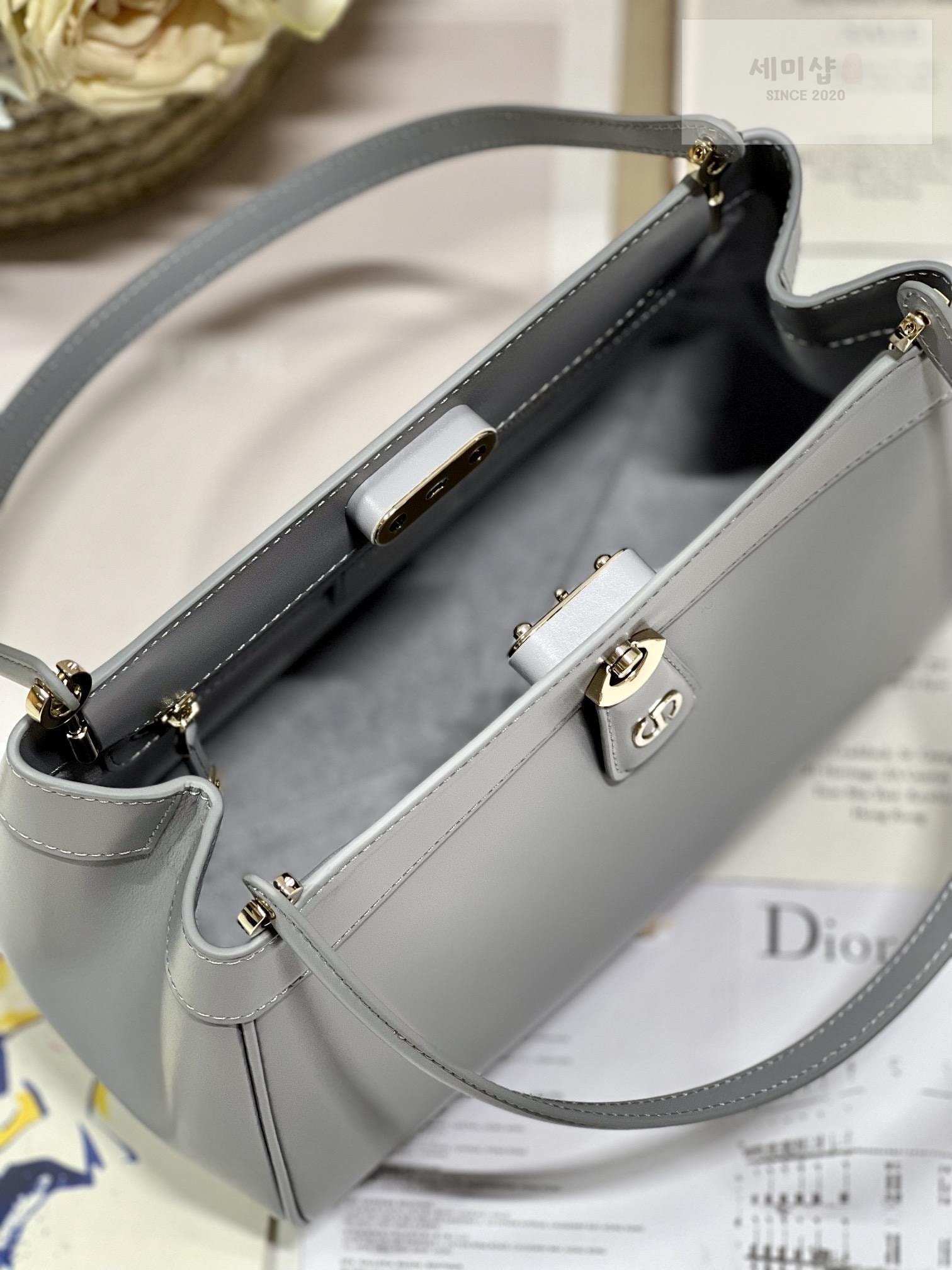 D I O R Dior Key Bag 6번 이미지