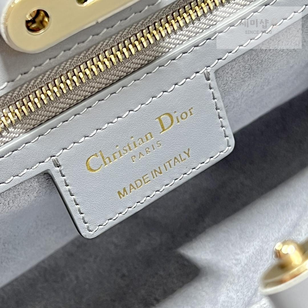 D I O R Dior Key Bag 42번 이미지