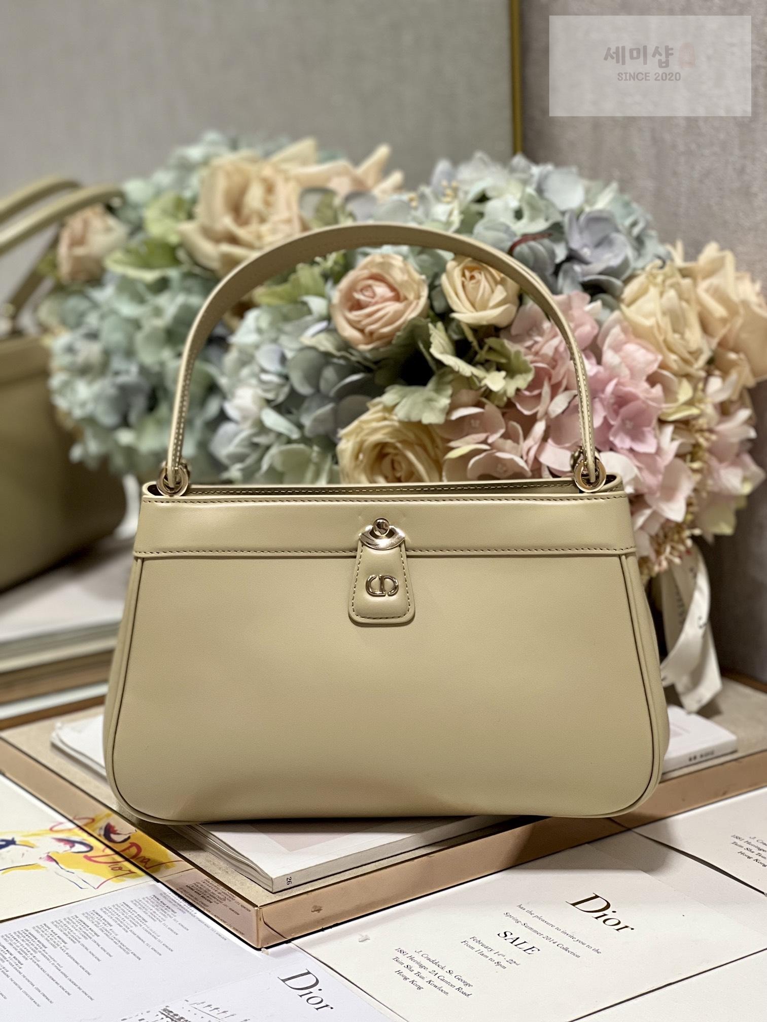 D I O R Dior Key Bag 15번 이미지