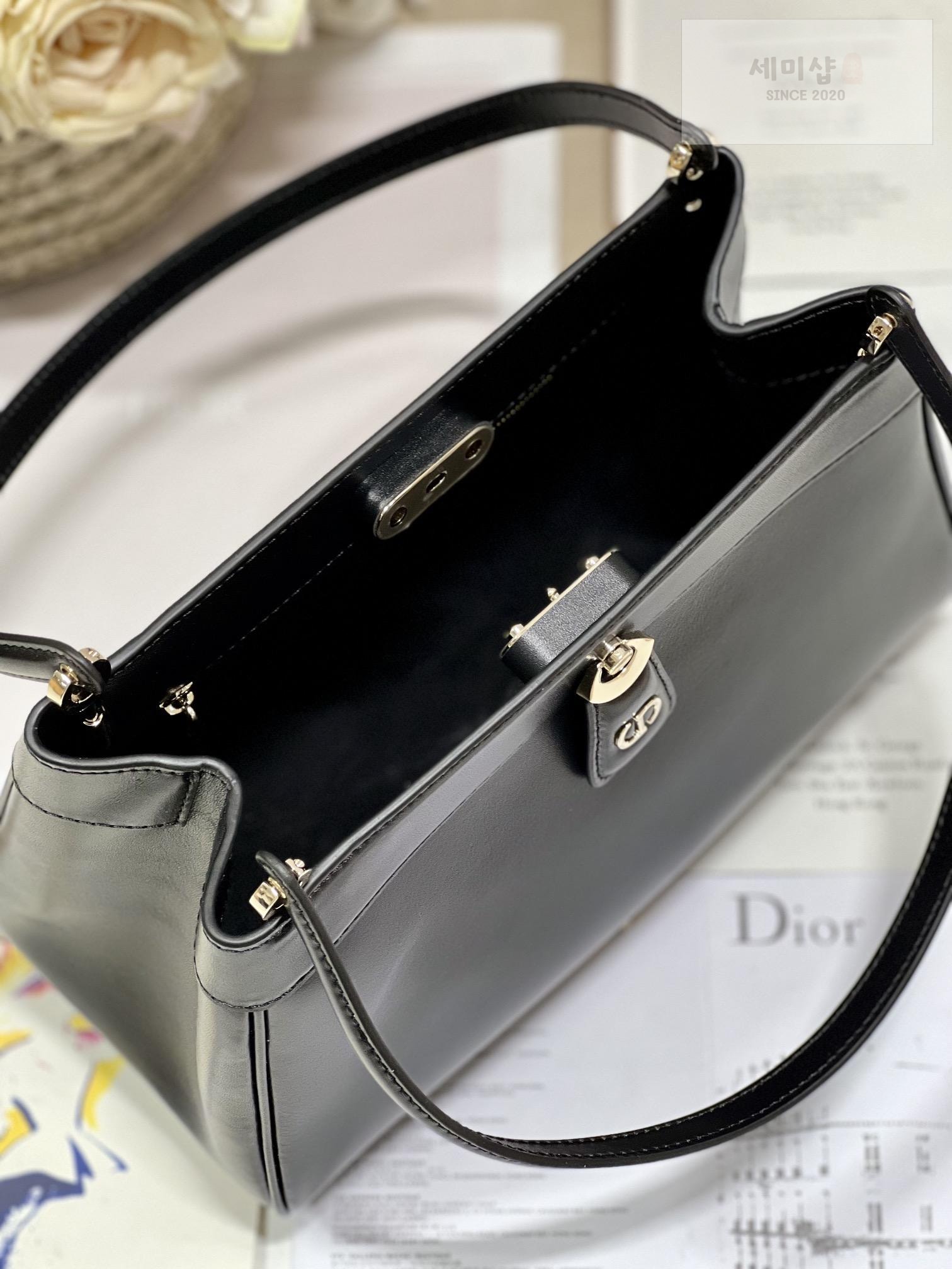 D I O R Dior Key Bag 25번 이미지