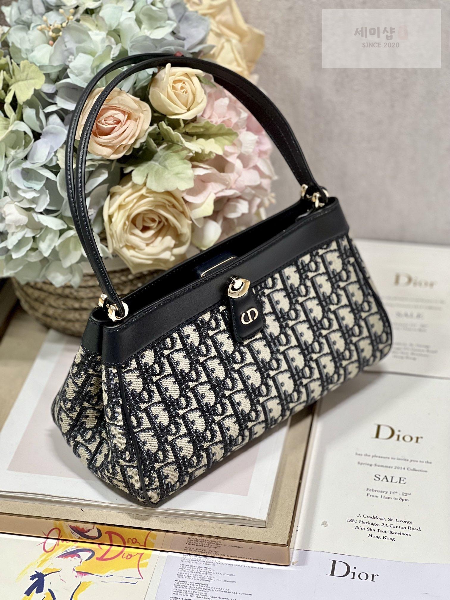 D I O R Dior Key Bag 44번 이미지