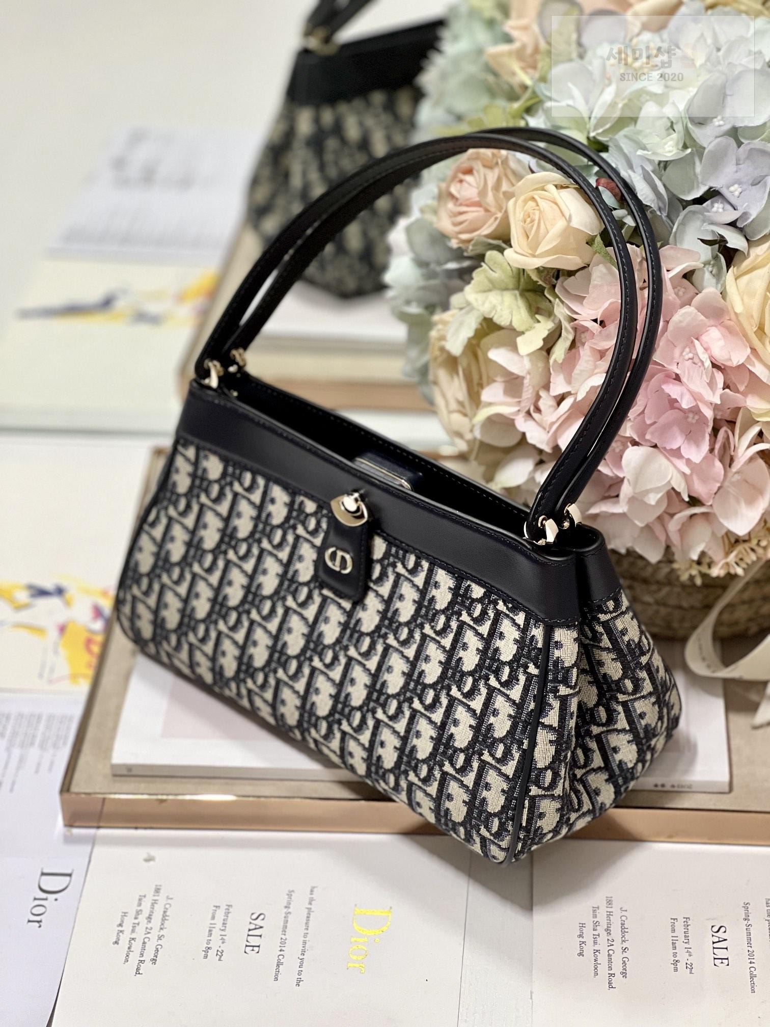 D I O R Dior Key Bag 29번 이미지