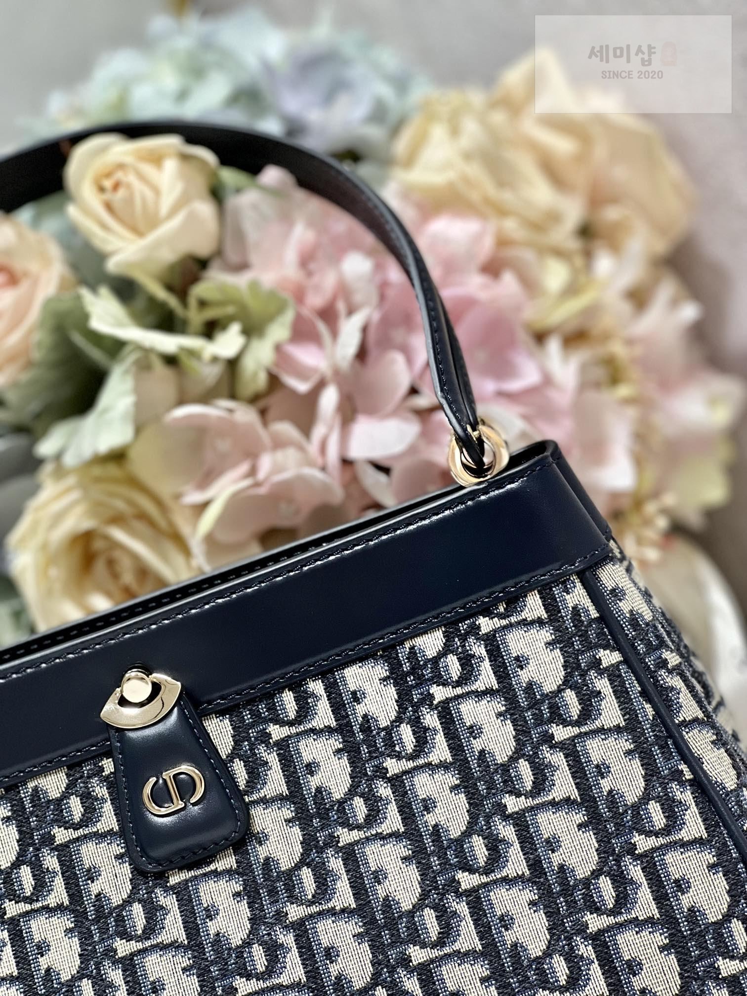 D I O R Dior Key Bag 31번 이미지