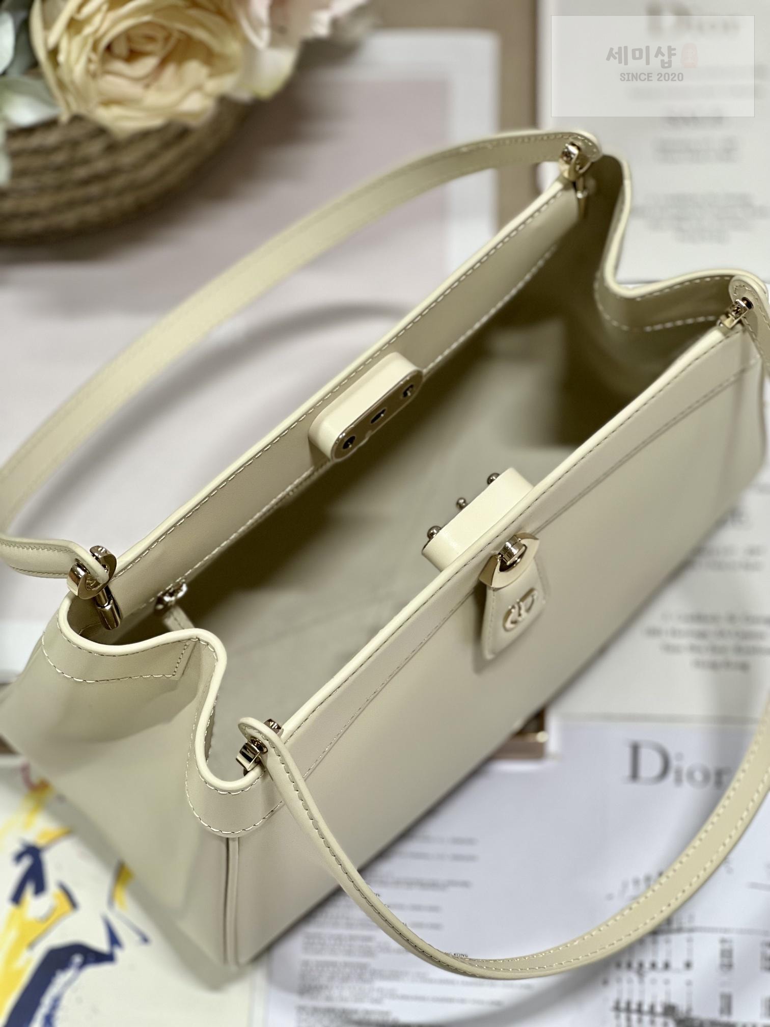 D I O R Dior Key Bag 40번 이미지