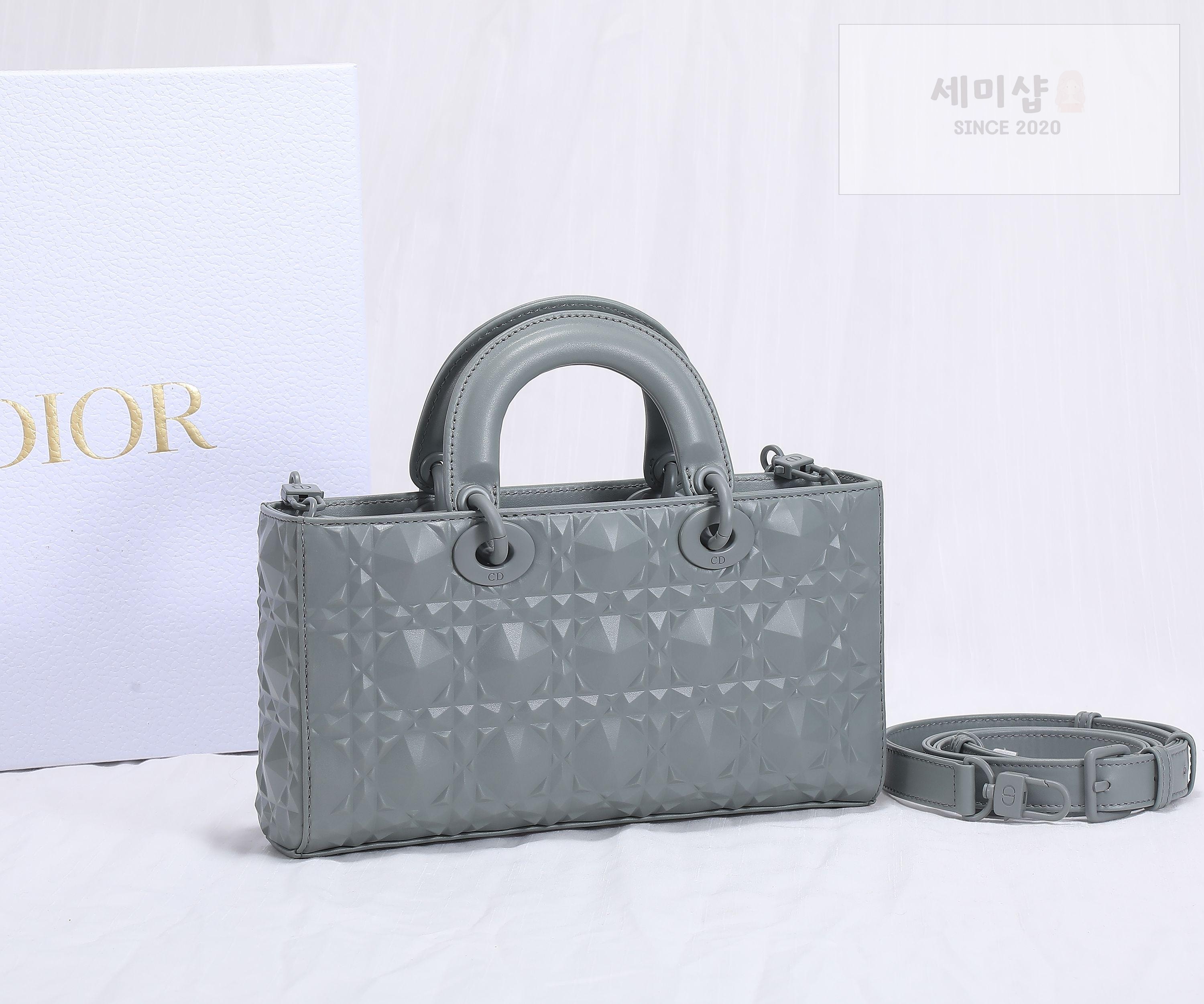 D I O R Dior Lady D-Joy Medium Bag 30번 이미지