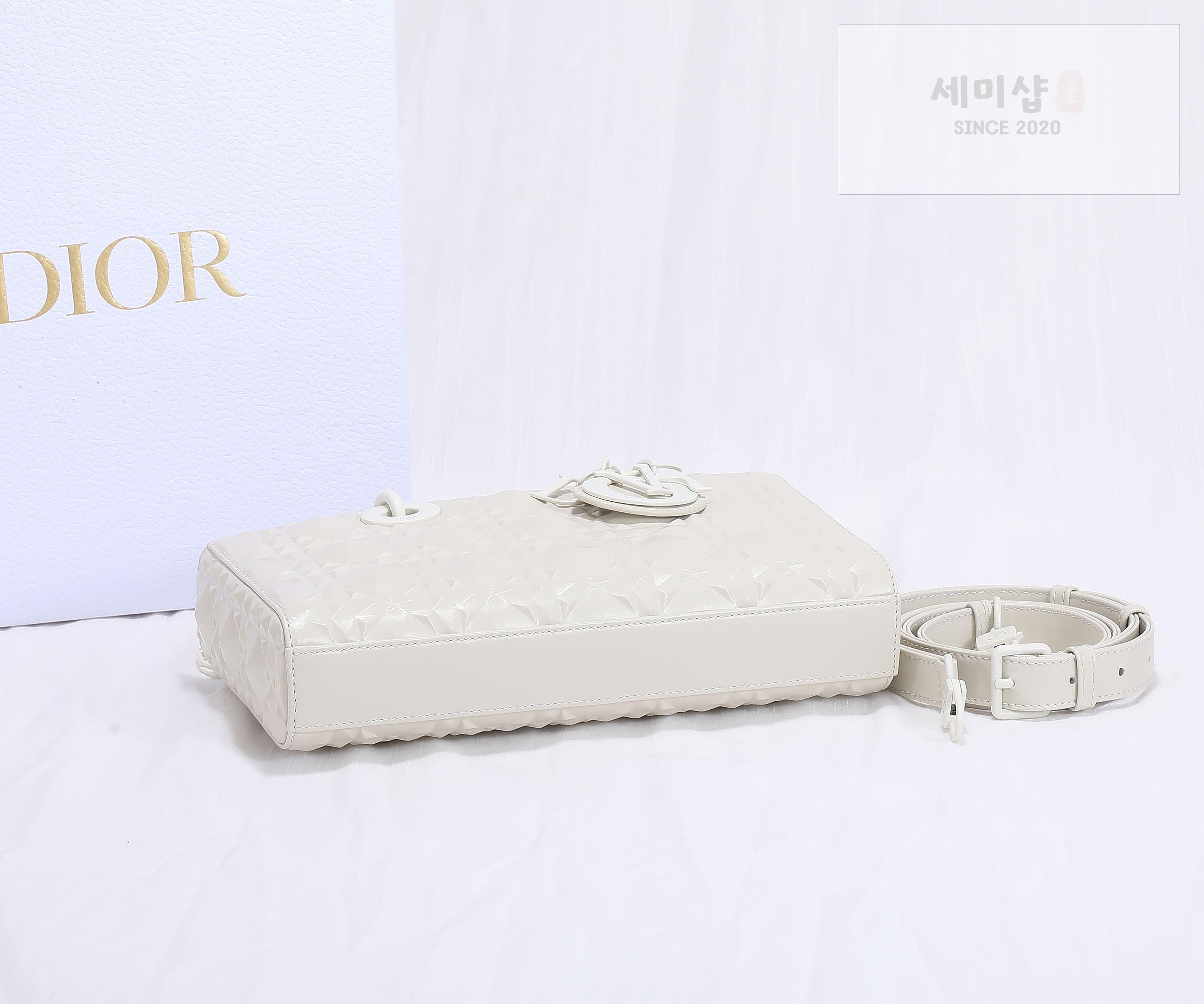 D I O R Dior Lady D-Joy Medium Bag 39번 이미지