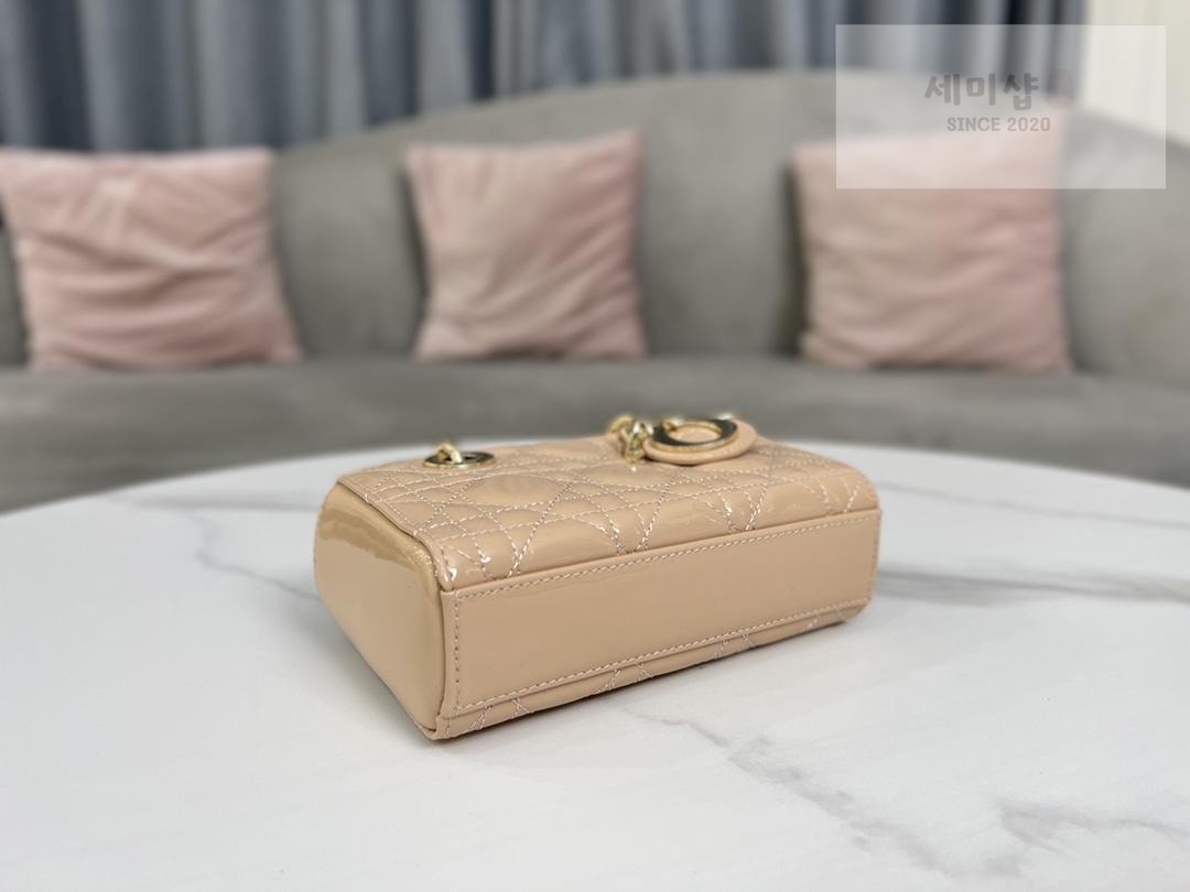D I O R Dior Lady D-Joy Patent Bag 16번 이미지
