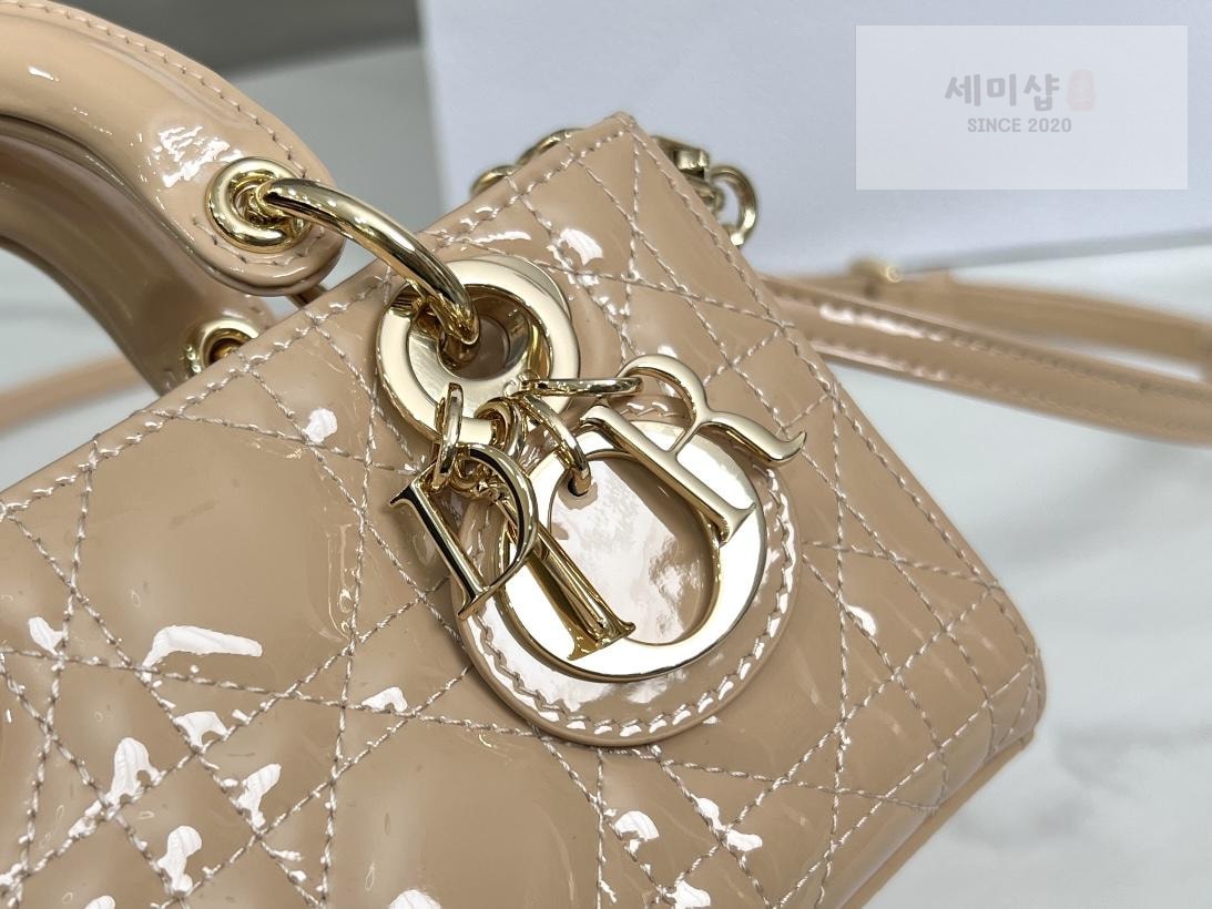 D I O R Dior Lady D-Joy Patent Bag 17번 이미지