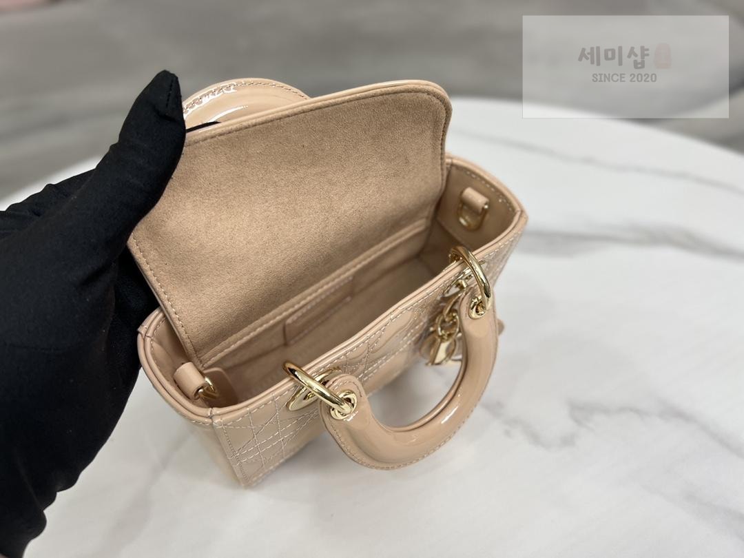 D I O R Dior Lady D-Joy Patent Bag 20번 이미지
